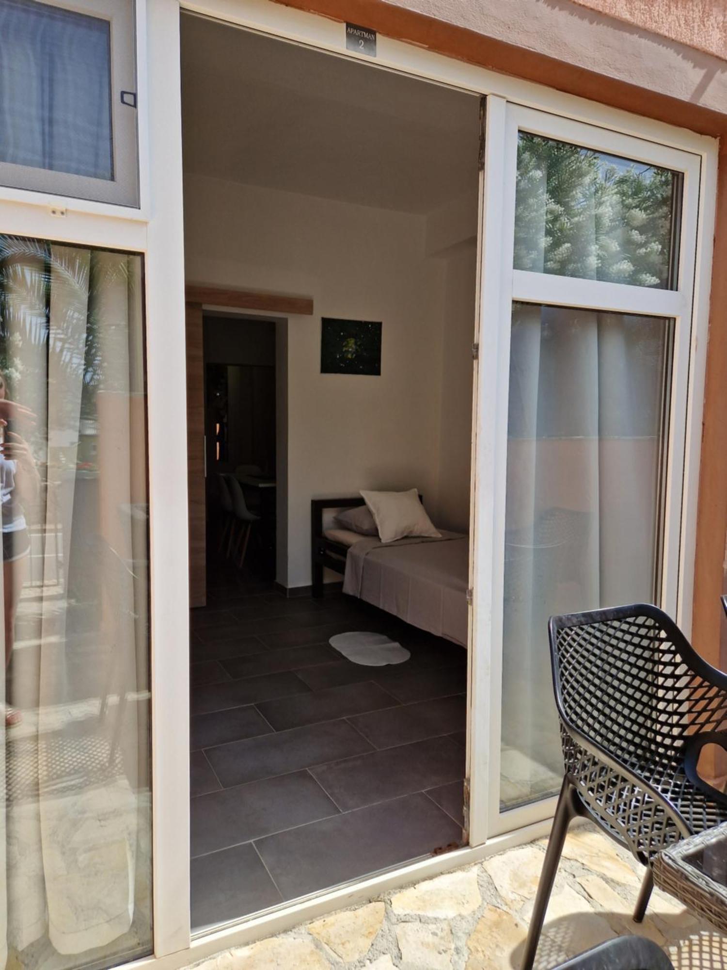 Aurelia Apartments, Vir Zewnętrze zdjęcie