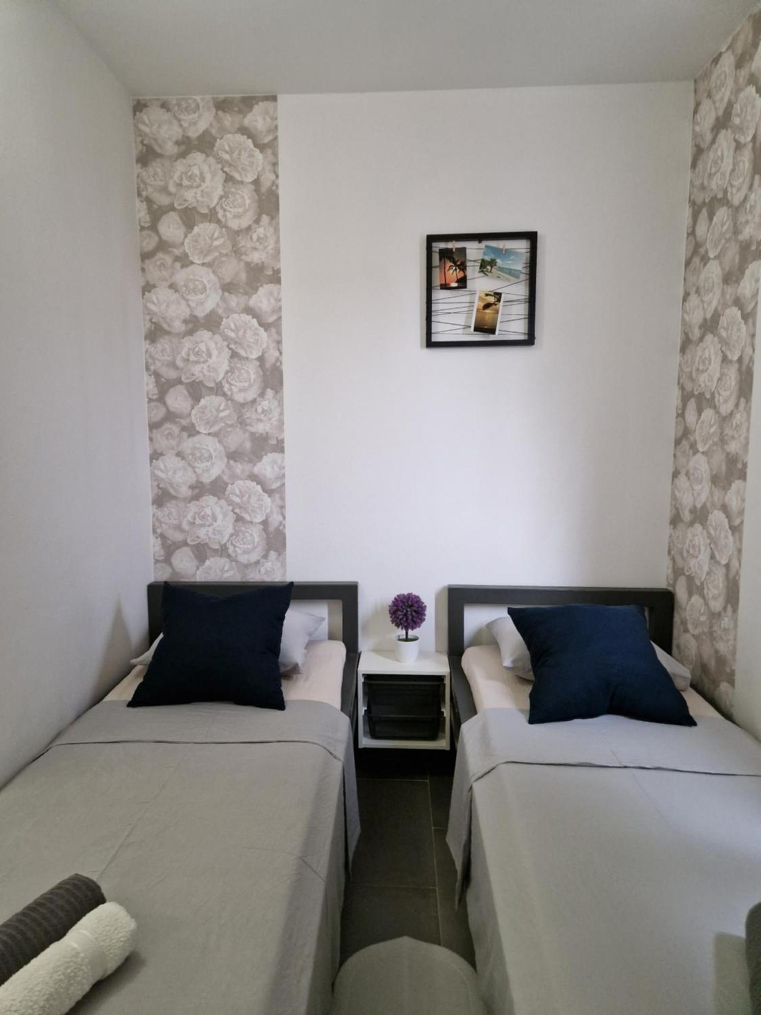 Aurelia Apartments, Vir Zewnętrze zdjęcie